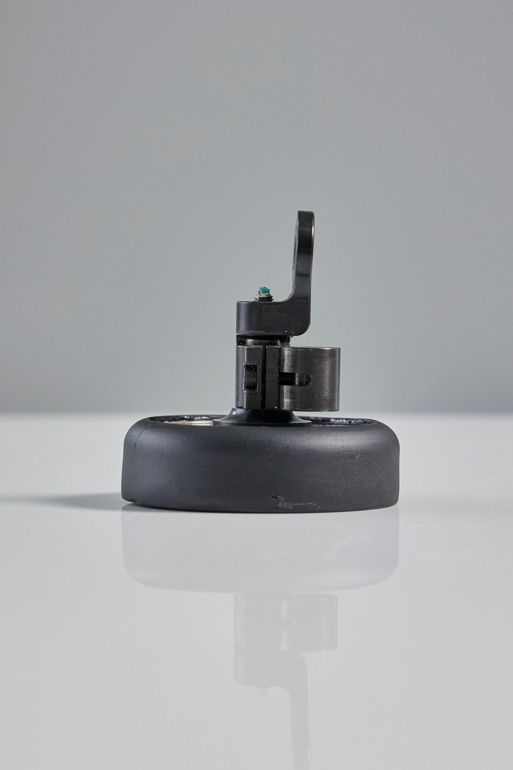 Magnet Quick Release